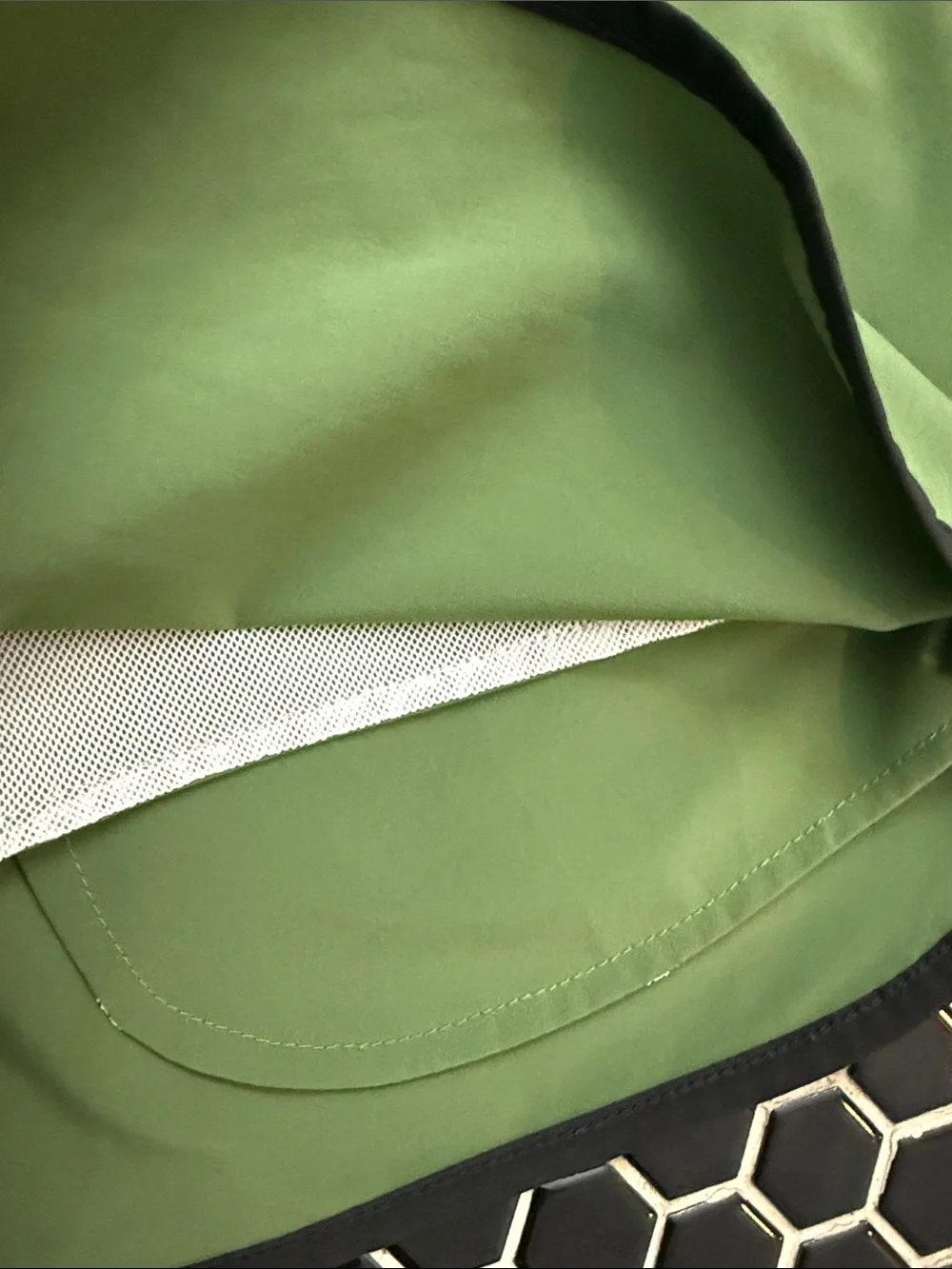 Men's Bonobos Green Athletic / Swim Shorts with zip pocket, mesh liner. Small